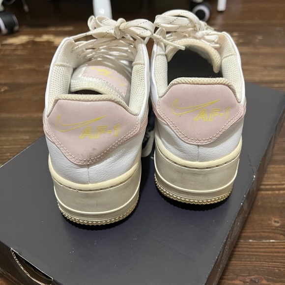 Nike Air Force 1 Sage Low leather trainers White/Pink - Picture 7 of 8